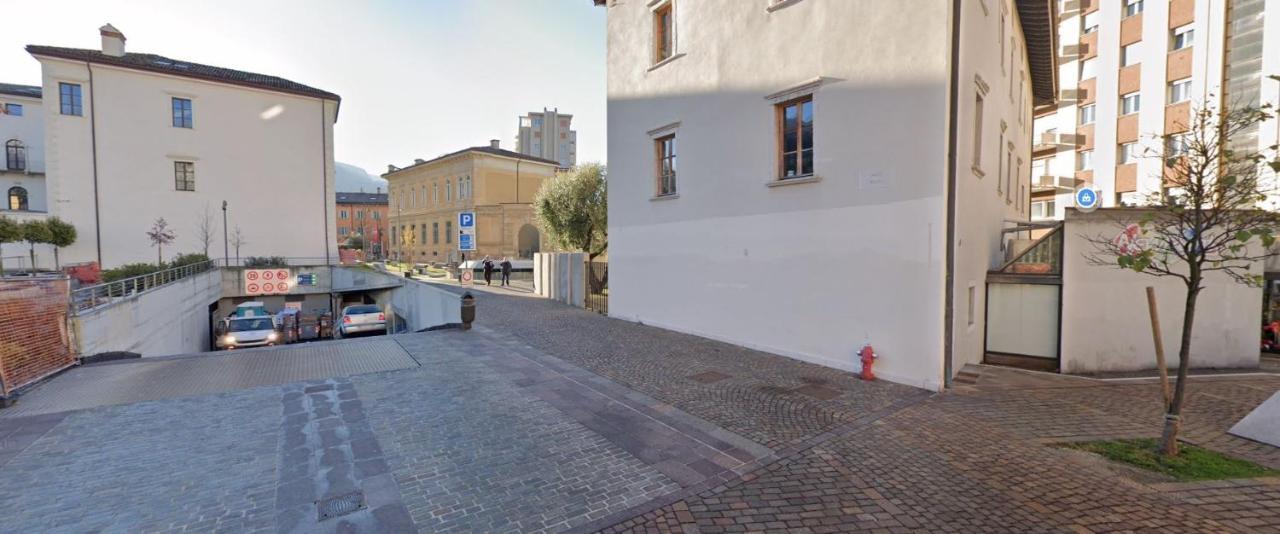 Smart Apartments Palazzo Mazzini Rovereto  Esterno foto